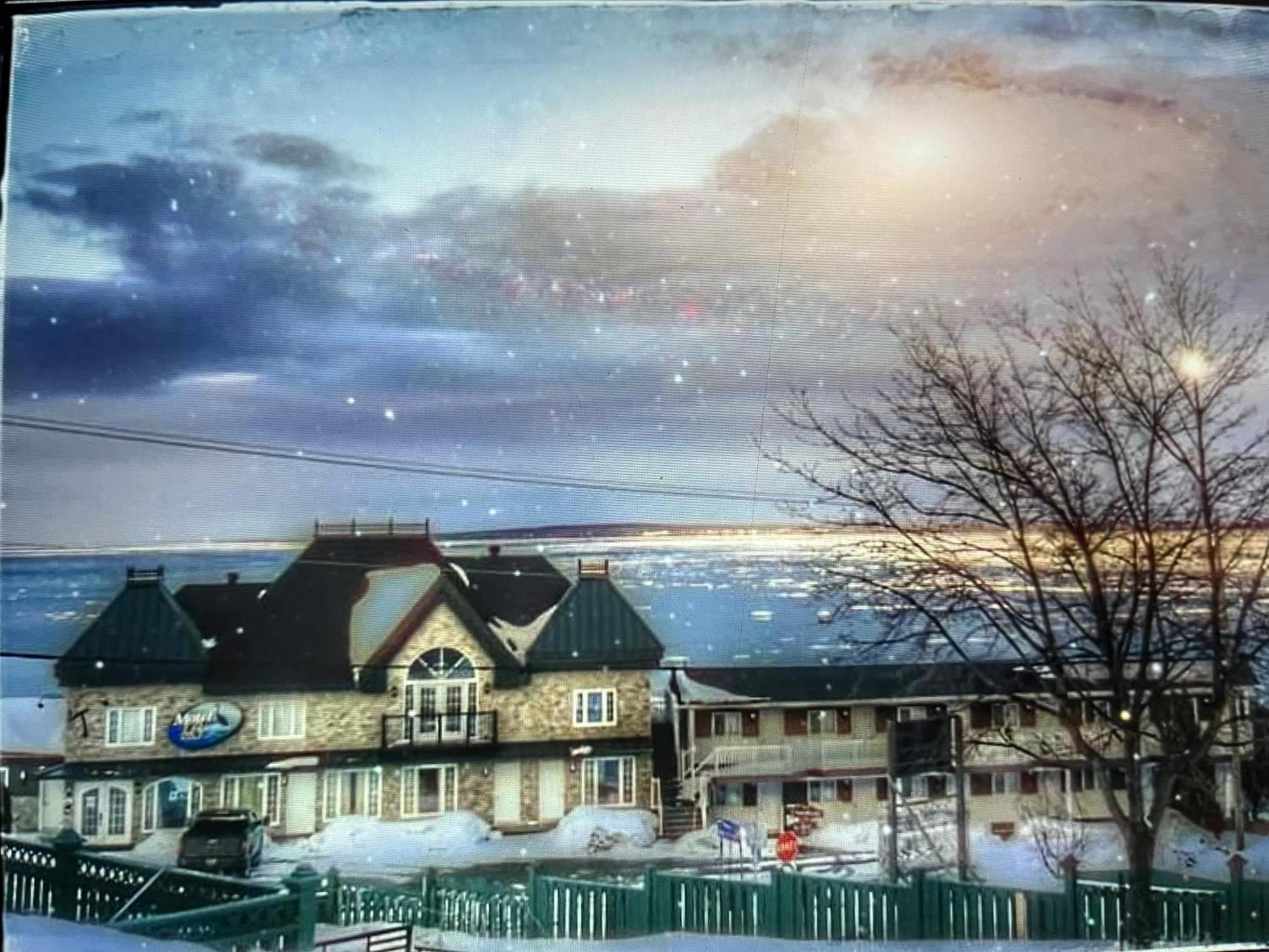 Motel Vue Belvedere Saint-Siméon Exterior foto