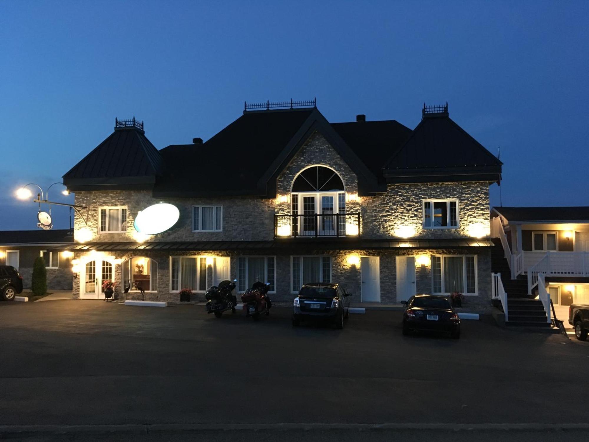 Motel Vue Belvedere Saint-Siméon Exterior foto